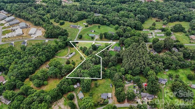 1224 Petes Road, Lincolnton, NC 28092