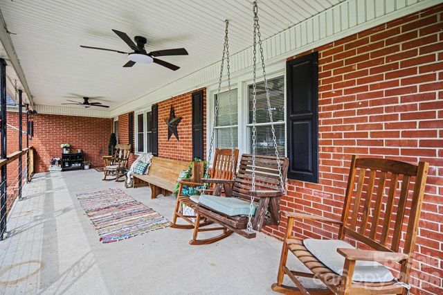 1224 Petes Road, Lincolnton, NC 28092