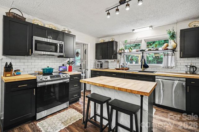 1224 Petes Road, Lincolnton, NC 28092