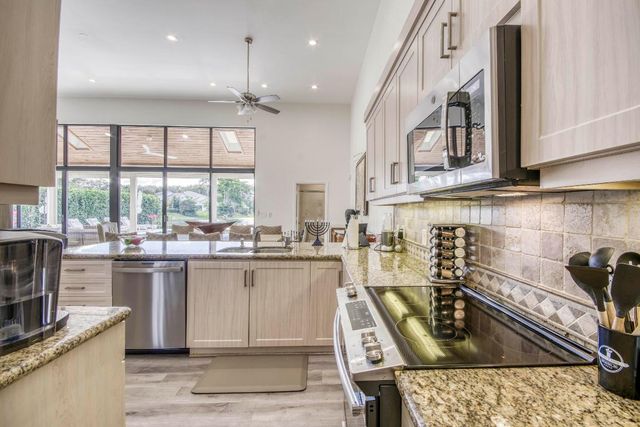 13779 Parc Drive, Palm Beach Gardens, FL 33410