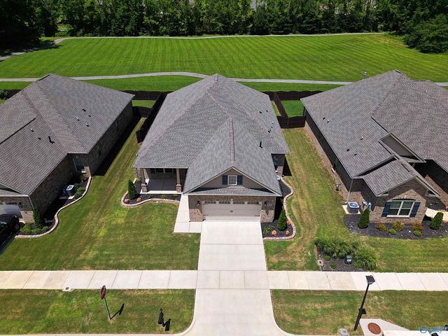 9574 Abington Cove Boulevard, Madison, AL 35757