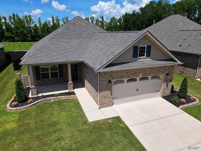 9574 Abington Cove Boulevard, Madison, AL 35757
