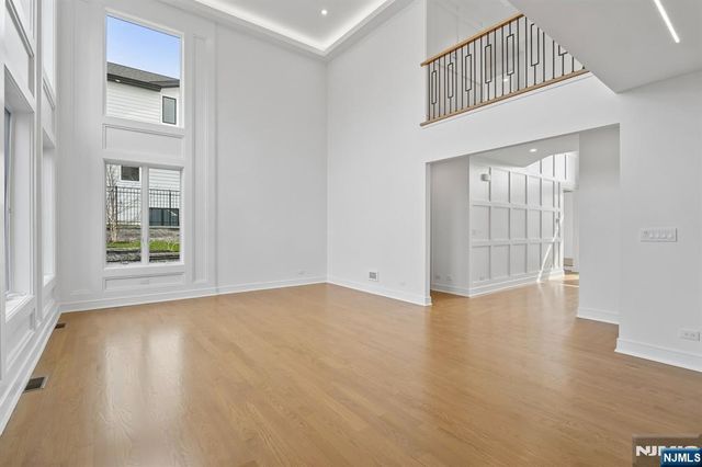 312 Bolz Street, Englewood Cliffs, NJ 07632