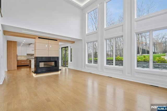 312 Bolz Street, Englewood Cliffs, NJ 07632