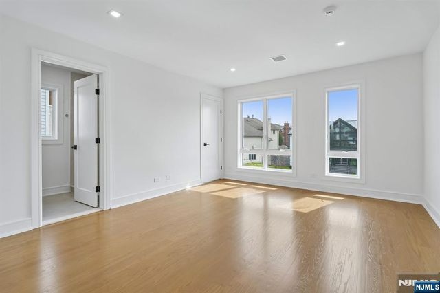 312 Bolz Street, Englewood Cliffs, NJ 07632
