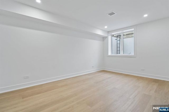 312 Bolz Street, Englewood Cliffs, NJ 07632