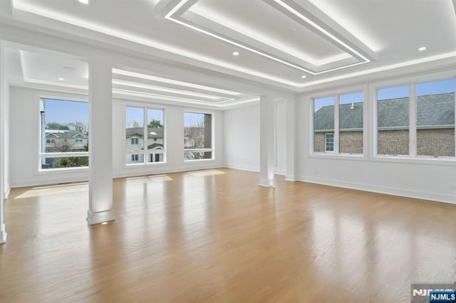 312 Bolz Street, Englewood Cliffs, NJ 07632
