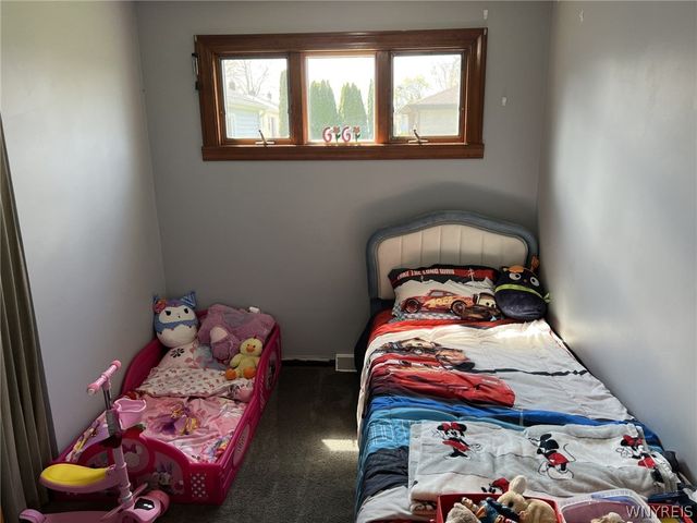 6721 Lindbergh Avenue, Niagara Falls, NY 14304