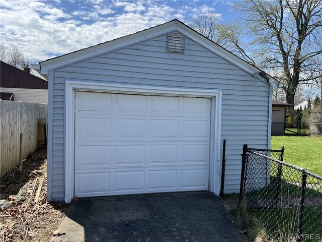 6721 Lindbergh Avenue, Niagara Falls, NY 14304