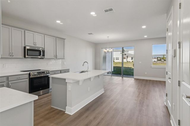 31875 OYSTER PIER COURT, Wesley Chapel, FL 33545