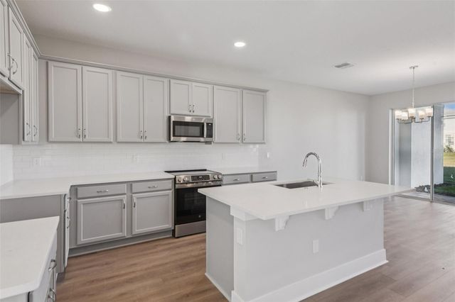 31875 OYSTER PIER COURT, Wesley Chapel, FL 33545