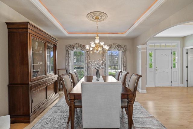 W282N4331 Somerset LANE, Pewaukee, WI 53072