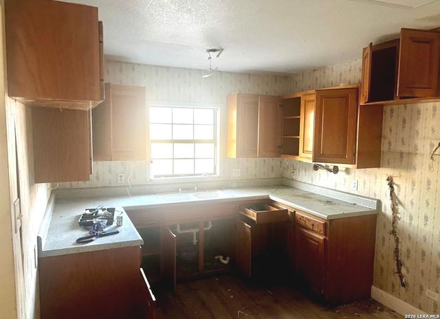 4522 Alma, San Antonio, TX 78222