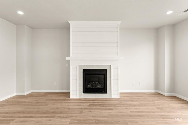 1742 Dyer St, Middleton, ID 83644