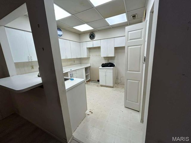 10925 Vauxhall Drive, St Louis, MO 63146