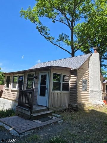 3 Carolina Ave, Jefferson Twp., NJ 07849