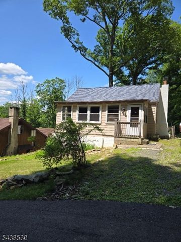3 Carolina Ave, Jefferson Twp., NJ 07849