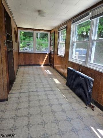3 Carolina Ave, Jefferson Twp., NJ 07849