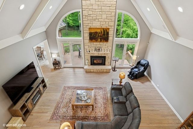 4723 Wellington Drive, Long Grove, IL 60047