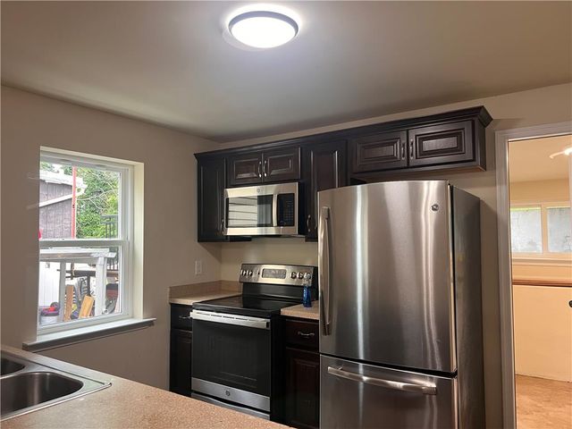 811 Vernon Street, Bethlehem City, PA 18015