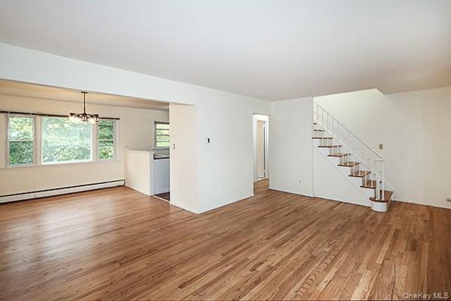 27 Potter Lane, Halesite, NY 11743