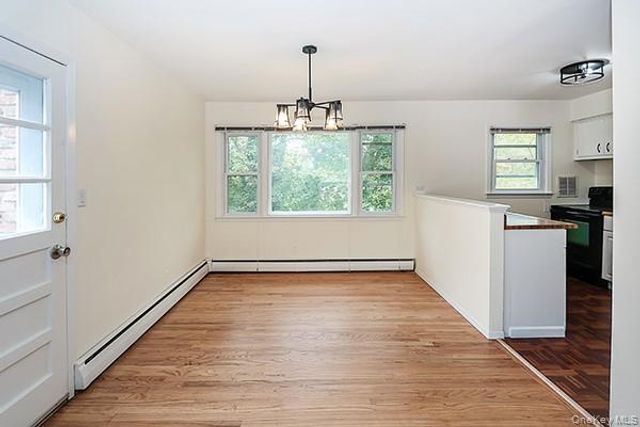 27 Potter Lane, Halesite, NY 11743