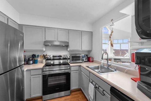 38 Rebecca Lane, San Francisco, CA 94124