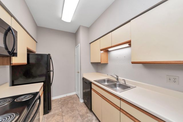 9850 Pagewood Lane 1304, Houston, TX 77042