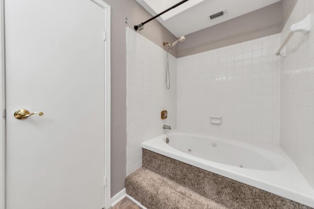 9850 Pagewood Lane 1304, Houston, TX 77042