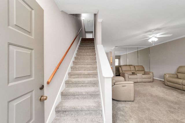 9850 Pagewood Lane 1304, Houston, TX 77042