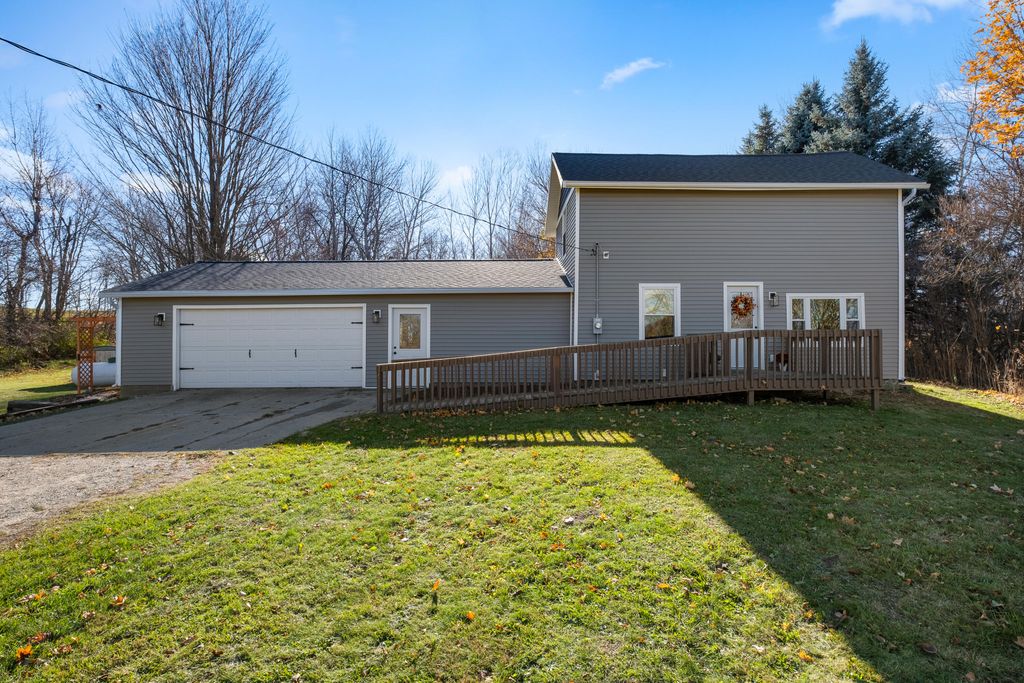 17285 Bailey Road, Casnovia Twp, MI 49303