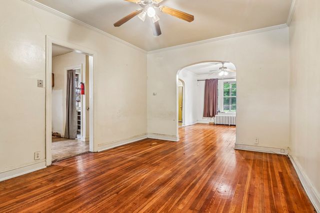 9605 S Winston Avenue, Chicago, IL 60643