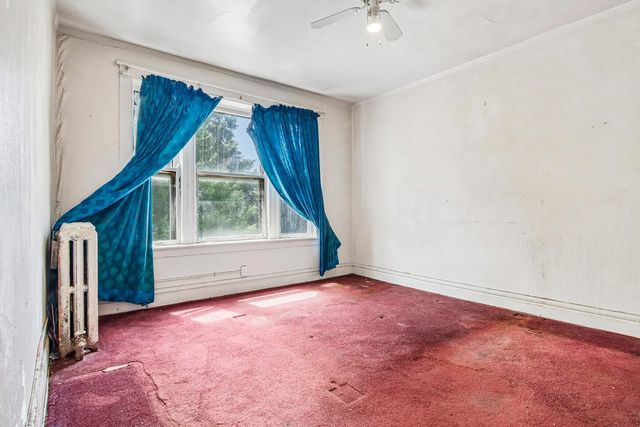 9605 S Winston Avenue, Chicago, IL 60643