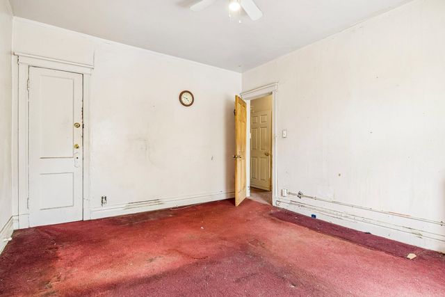 9605 S Winston Avenue, Chicago, IL 60643