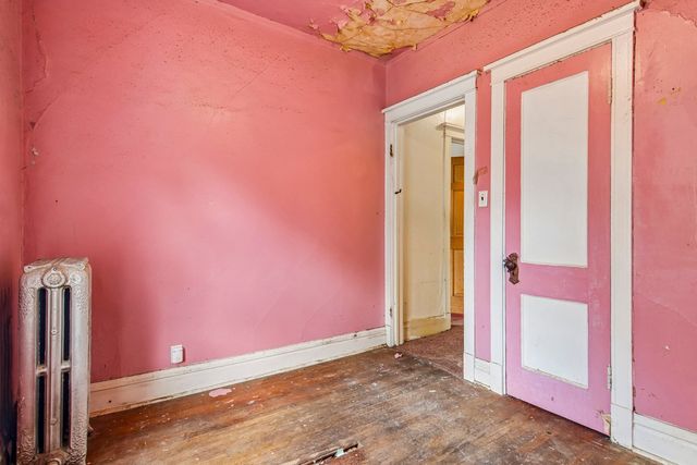 9605 S Winston Avenue, Chicago, IL 60643