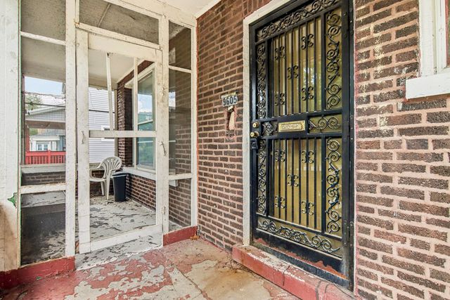 9605 S Winston Avenue, Chicago, IL 60643