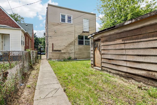 9605 S Winston Avenue, Chicago, IL 60643