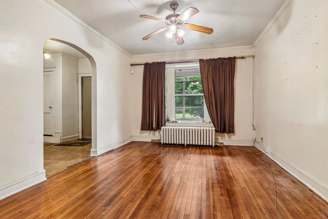 9605 S Winston Avenue, Chicago, IL 60643