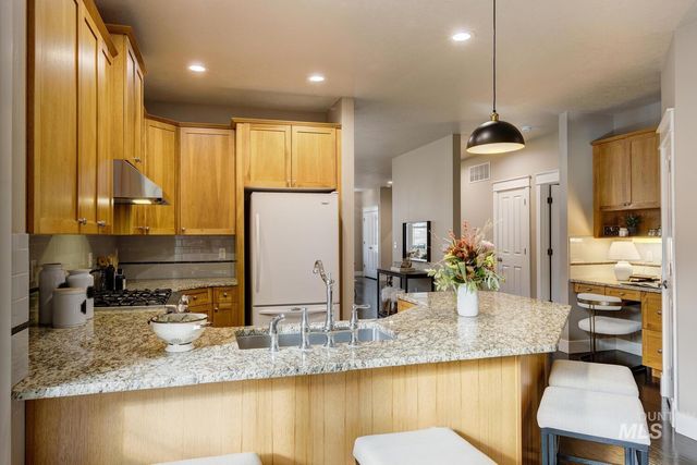 5855 W Farm Market Rd, Boise, ID 83714