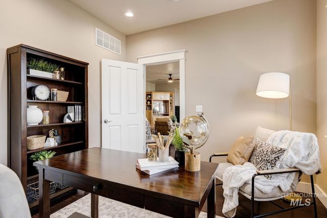 5855 W Farm Market Rd, Boise, ID 83714