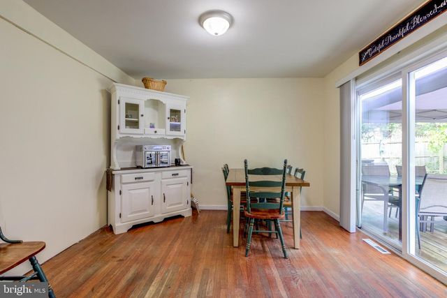 5745 2ND ST, Mays Landing, NJ 08330