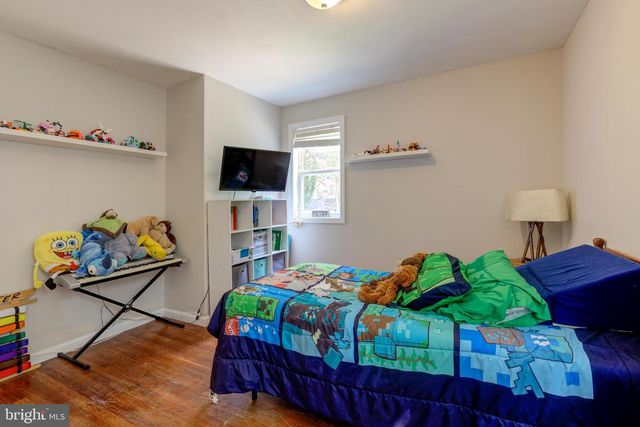 5745 2ND ST, Mays Landing, NJ 08330