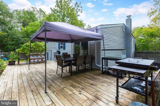 5745 2ND ST, Mays Landing, NJ 08330