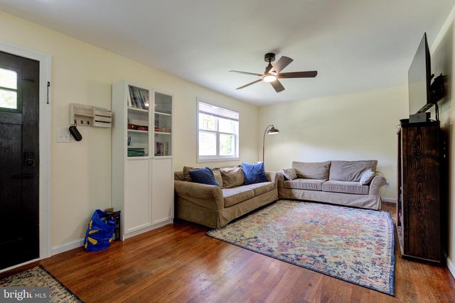 5745 2ND ST, Mays Landing, NJ 08330