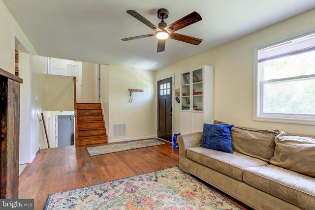 5745 2ND ST, Mays Landing, NJ 08330