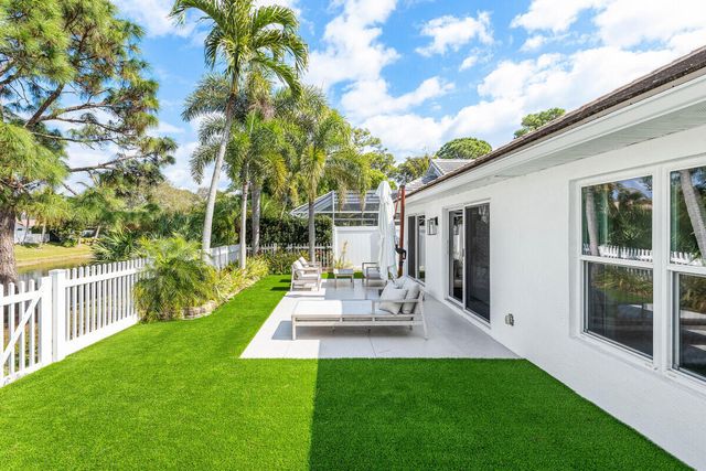 1123 Canoe Point, Delray Beach, FL 33444