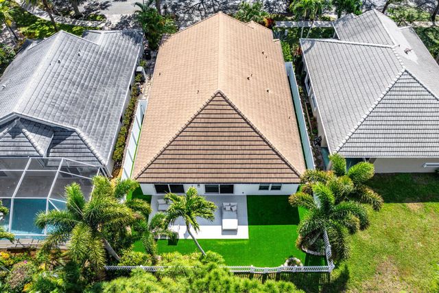 1123 Canoe Point, Delray Beach, FL 33444