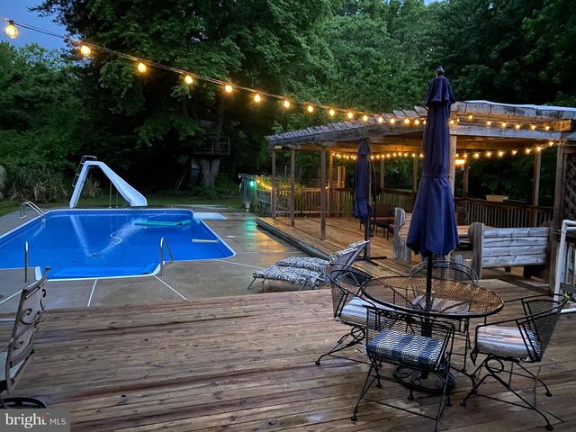 306 SCHOOLHOUSE LN, Grasonville, MD 21638