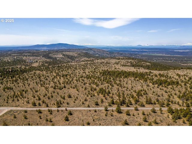 Se BLUEBIRD Dr, Prineville, OR 97754