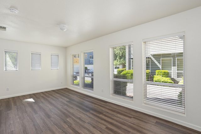 10879 Stourport Way, Rancho Cordova, CA 95670
